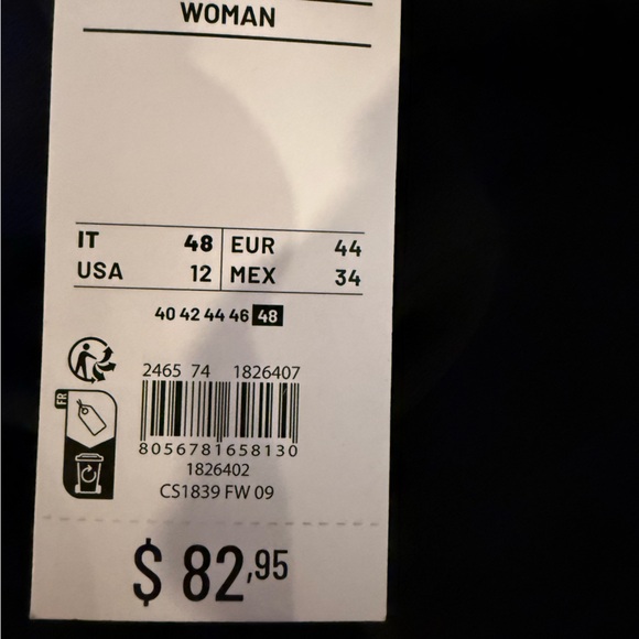 Piombo Women’s 12 black collared dress with Gold buttons - Picture 3 of 3